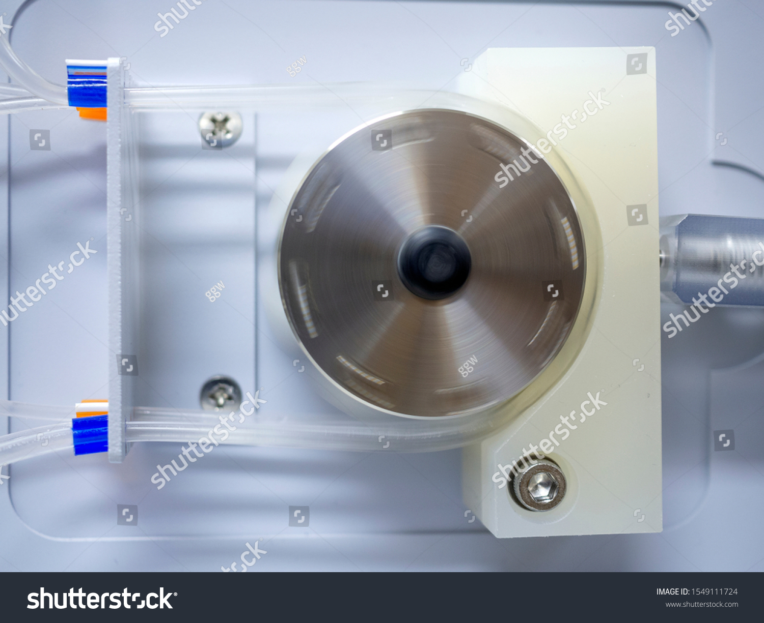 stock-photo-peristaltic-pump-with-plastic-tubes-with-rollers-moving-1549111724 Laboratorium automatisering